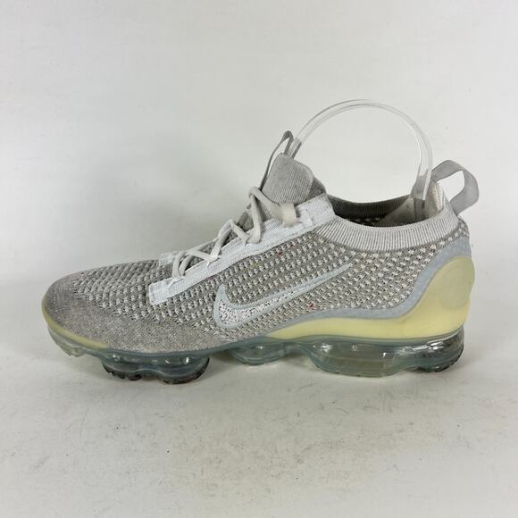 Nike Air VaporMax 2021 FK Women's 9 Gray Low Running Athletic Shoes DC4112-100 - Picture 6 of 10